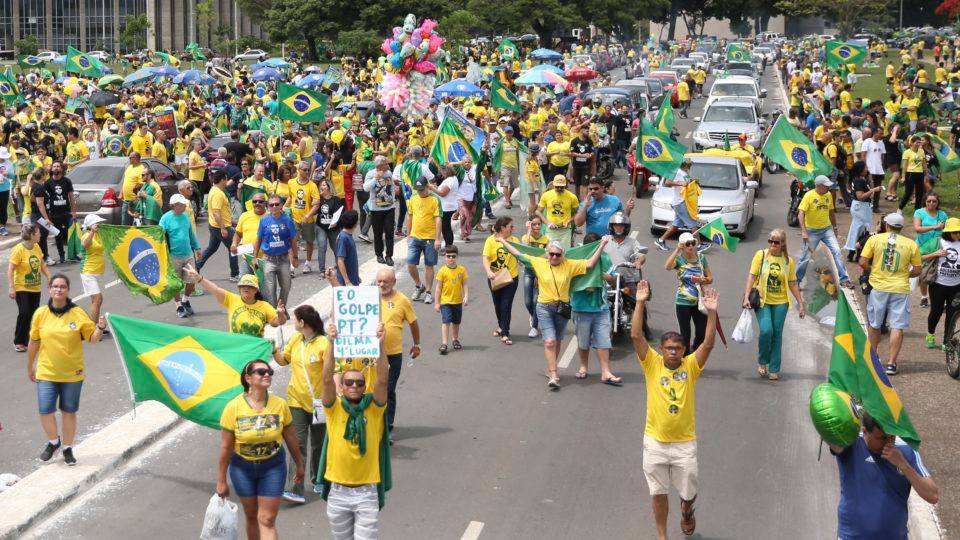 Em 2018, manifestantes a favor de Bolsonaro se reuniram em Brasília: tendência é que ânimos se acalmem no dia 15 de março.