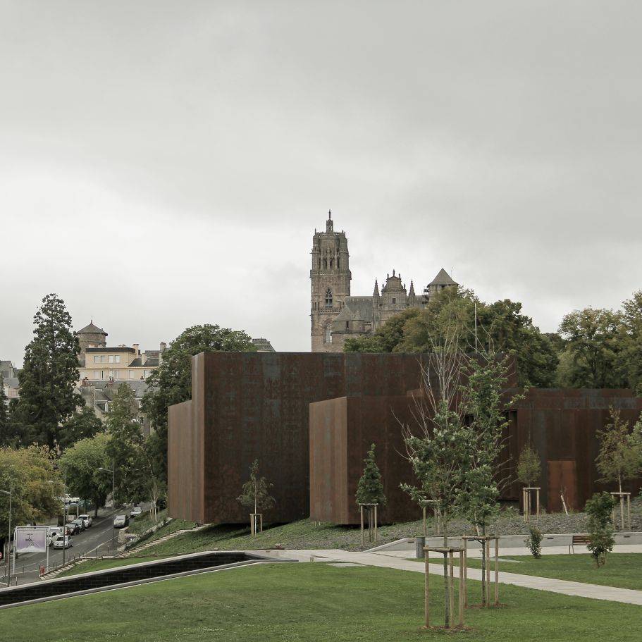 Museu Soulages em Rodez, França. Museu Soulages em Rodez, França.