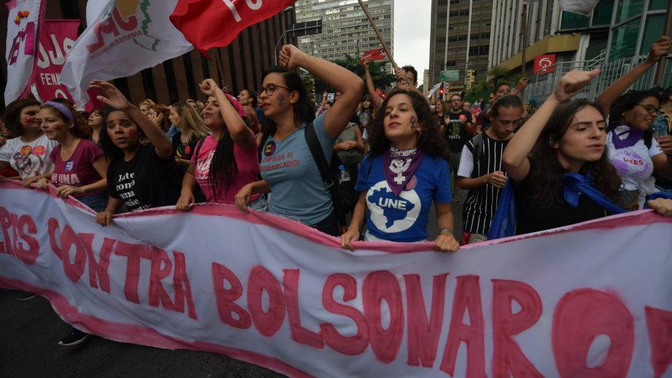 Atos contra Bolsonaro s&atilde;o desmarcados por causa do coronav&iacute;rus