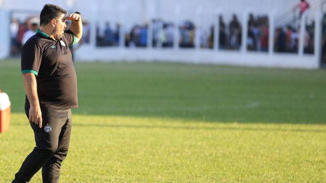 Coritiba teve uma vitória magra sobre o PSTC