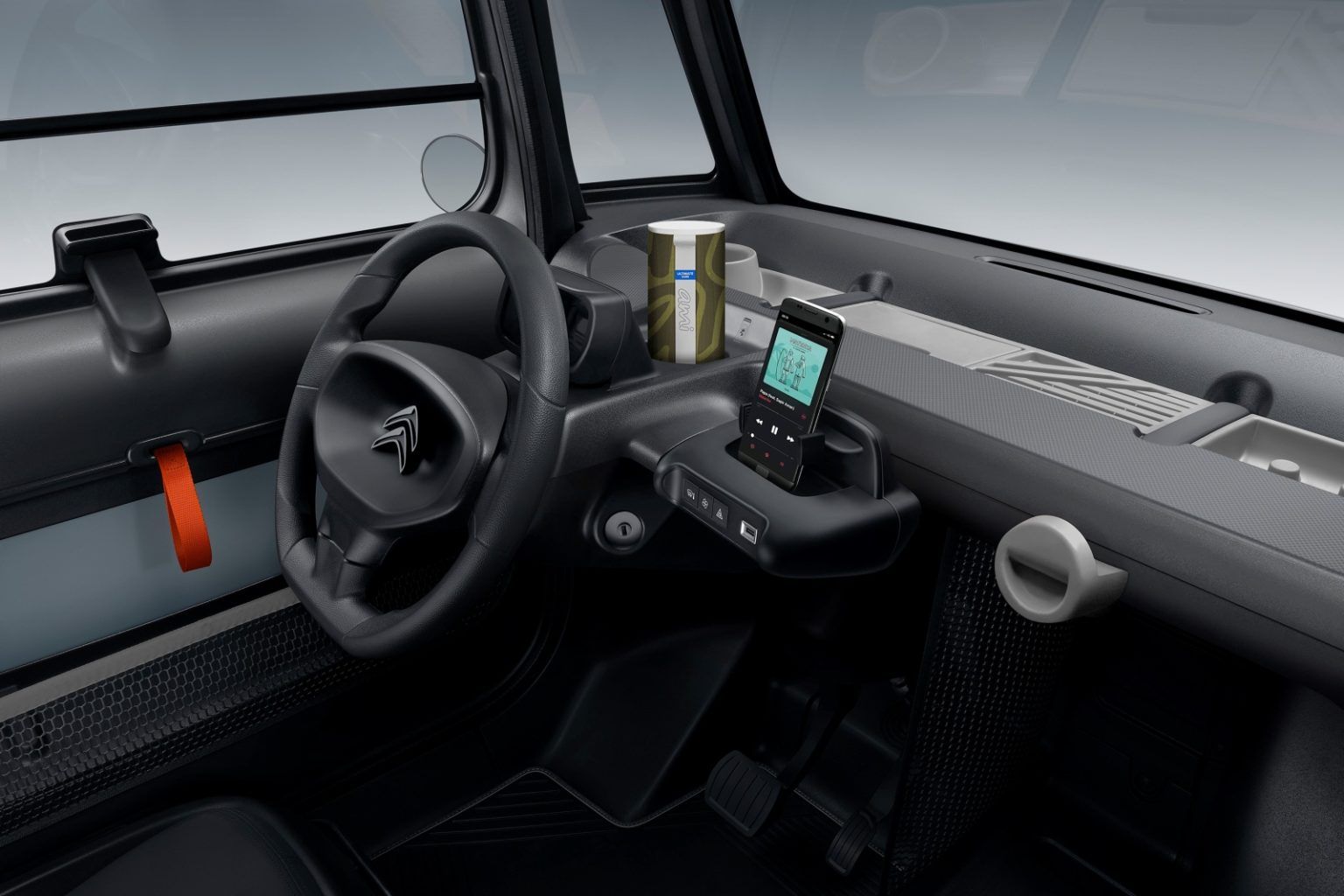 O interior é simples, utilizando o visor de motocicletas. (crédito: divulgação). O interior é simples, utilizando o visor de motocicletas. (crédito: divulgação).