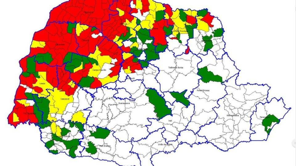 Paraná tem mais sete mortes e ultrapassa 50 mil casos de dengue 124 municípios do Paraná (em vermelho) estão em epidemia de dengue