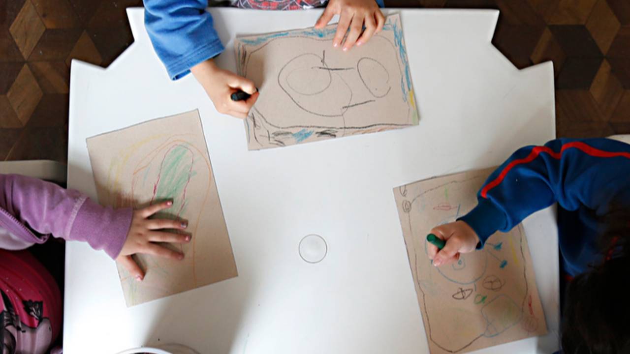 Direito à educação infantil é assegurado na Constituição e não pode ser negado sem justificativa, confirmou o STF.