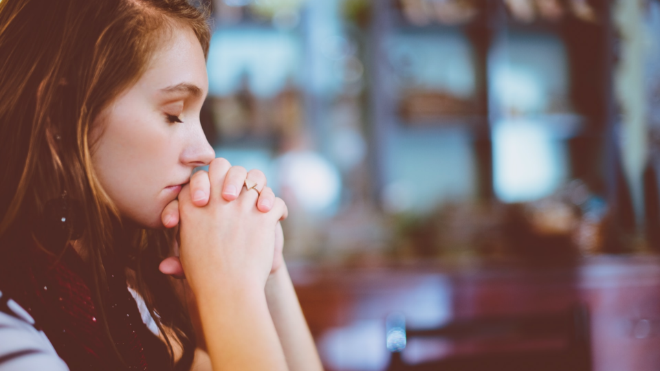 Práticas religiosas na infância e na adolescência podem fortalecer bem-estar na vida adulta Práticas religiosas na infância e adolescência podem fortalecer bem-estar na vida adulta