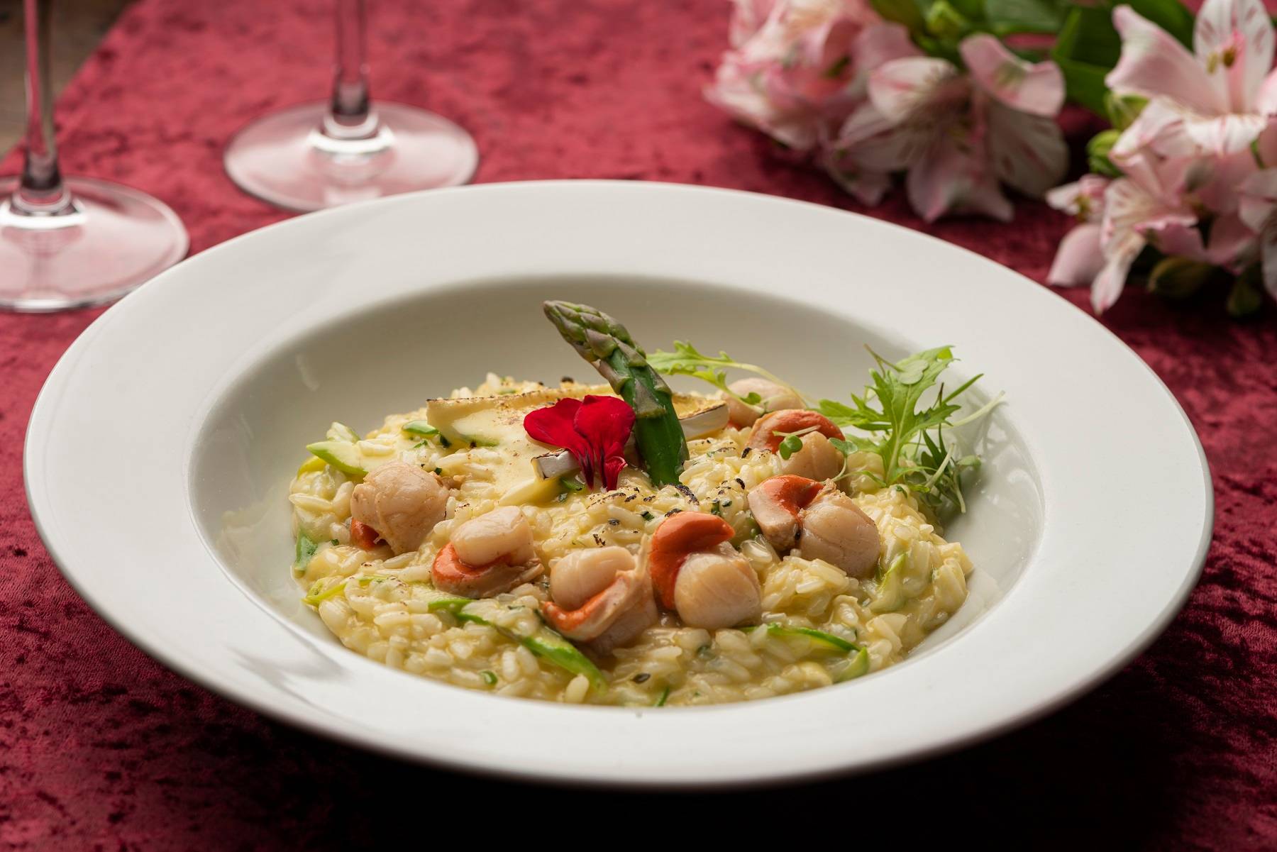 Uma das opções do Armazém Santo Antônio é o risoto de vieiras, aspargos frescos e queijo brie. Uma das opções do Armazém Santo Antônio é o risoto de vieiras, aspargos frescos e queijo brie.