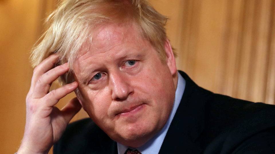 Reino Unido não vai fechar escolas neste momento, anuncia Boris Johnson coronavírus reino unido