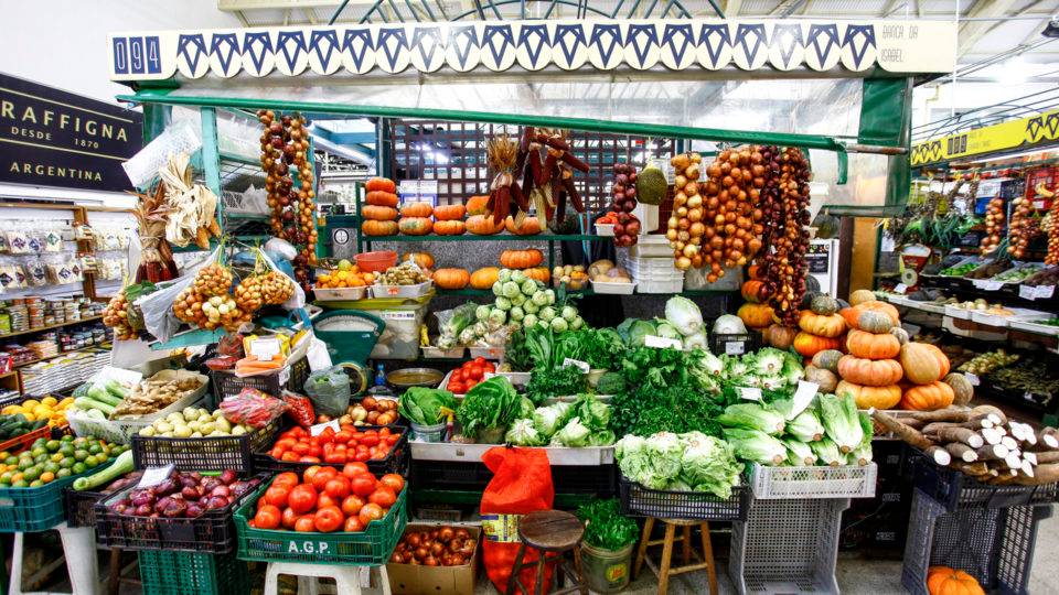 Mercado Municipal de Curitiba fecha as portas por tempo indeterminado para evitar disseminação do coronavírus