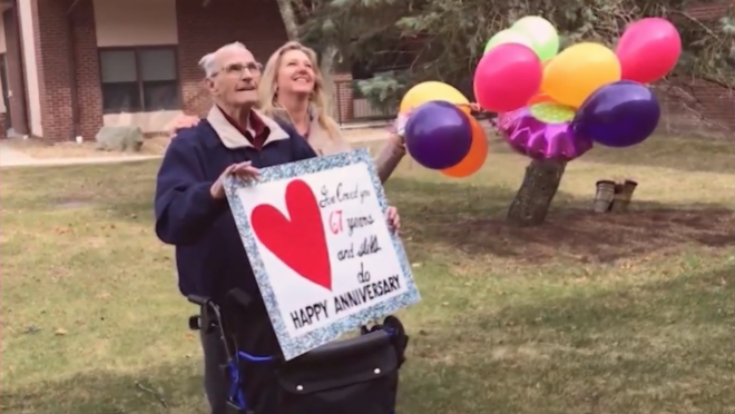 Casal celebre 67 anos separados por coronavírus