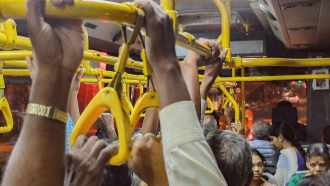 Como se proteger do coronavírus nos transportes públicos e coletivos?