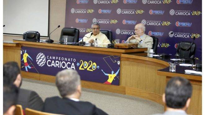 Reunião da FERJ que definiu pela paralisação do Carioca.