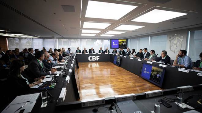 Reunião da CBF com dirigentes de clubes brasileiros em março deste ano