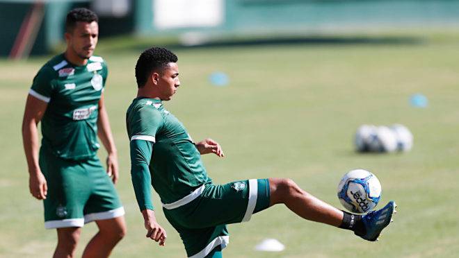 Igor Jesus é um dos pratas da casa que tem ganhado chances com Barroca.