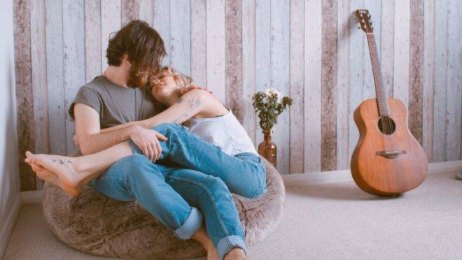 7 dicas para fortalecer o vínculo entre o casal durante a quarentena
