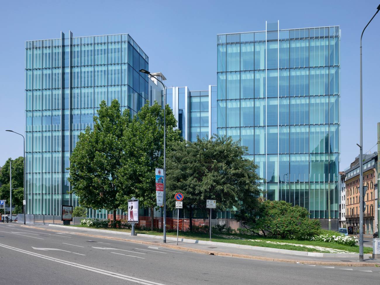 Prédio da Amazon, no bairro de Porta Nuova, o novo centro moderno de Milão. Foto: divulgação Prédio da Amazon, no bairro de Porta Nuova, o novo centro moderno de Milão. Foto: divulgação