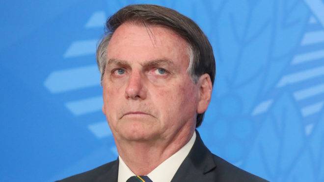 Médicos rebatem declarações de Bolsonaro sobre coronavírus