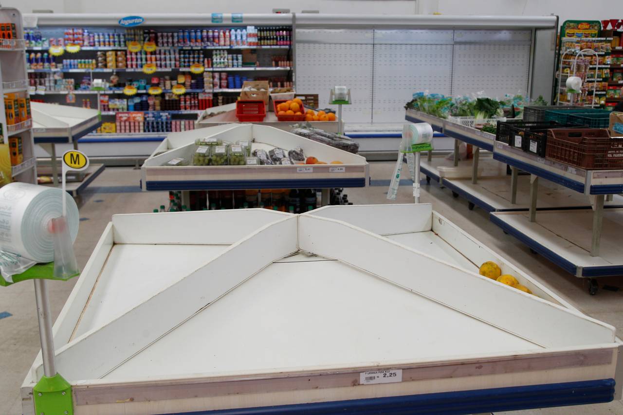 Desabastecimento em Curitiba em 2018, por causa da greve dos caminhoneiros: situação pode se repetir agora.