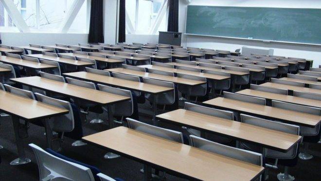 Aulas estão suspensas por causa da pandemia do novo coronavírus