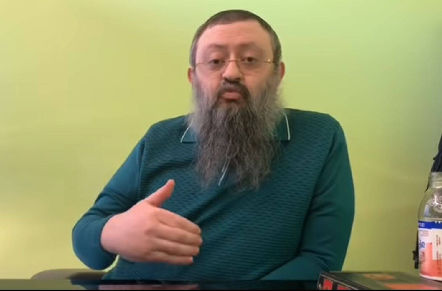 Zelenko diz ter curado centenas de pacientes com no novo coronavírus