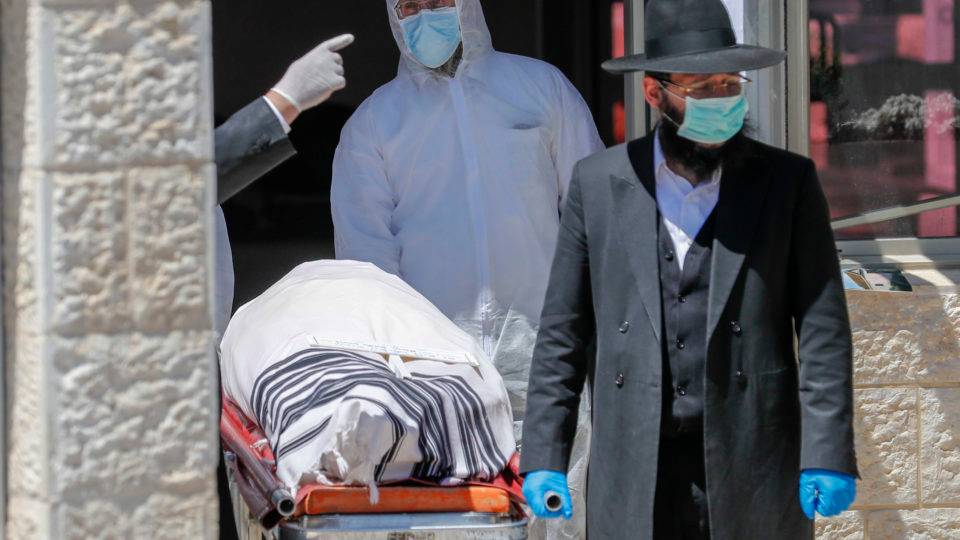 OMS: pandemia de Covid-19 é 10 vezes mais mortal que a de gripe suína mortes coronavírus