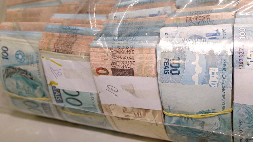 Dinheiro oriundo do tráfico de drogas abastece o caixa do Fundo Nacional Antidrogas, o Funad: ex-juiz diz que até 80% desses recursos poderiam ser usados no combate ao coronavírus.