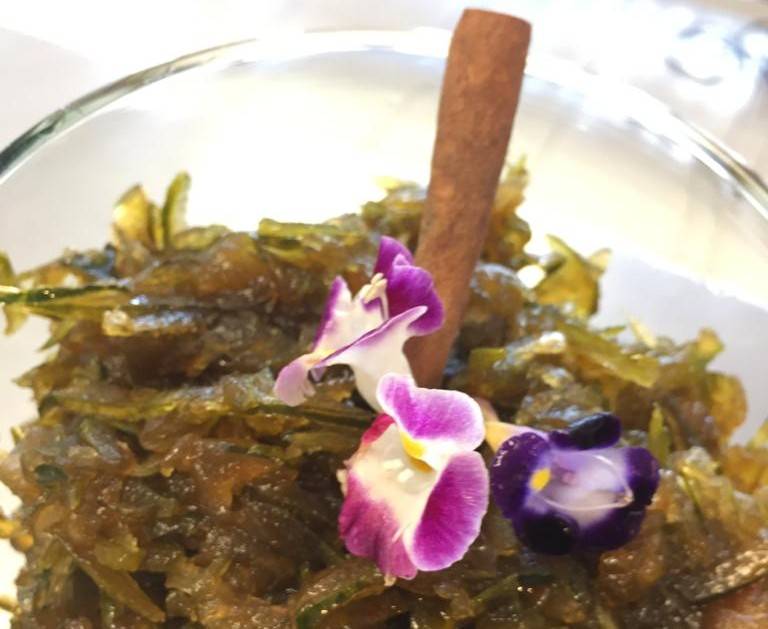 Doce de casca de melancia fica parecido com cocada. Foto: Divulgação Doce de casca de melancia fica parecido com cocada. Foto: Divulgação