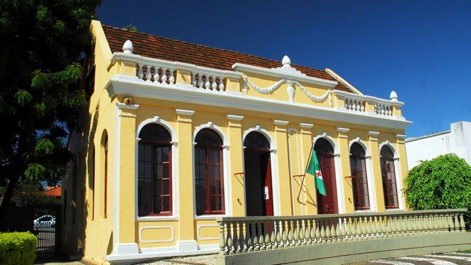 Colombo abre seleção com salários de até R$ 13,1 mil Colombo tem cerca de 240 mil habitantes e pertence a RM de Curitiba