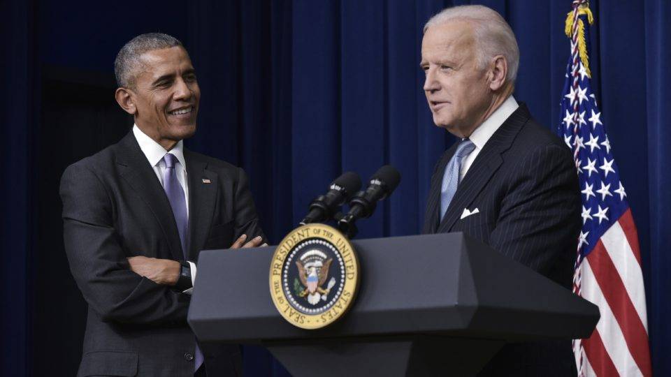 Obama declara apoio à campanha de Joe Biden obama poia biden