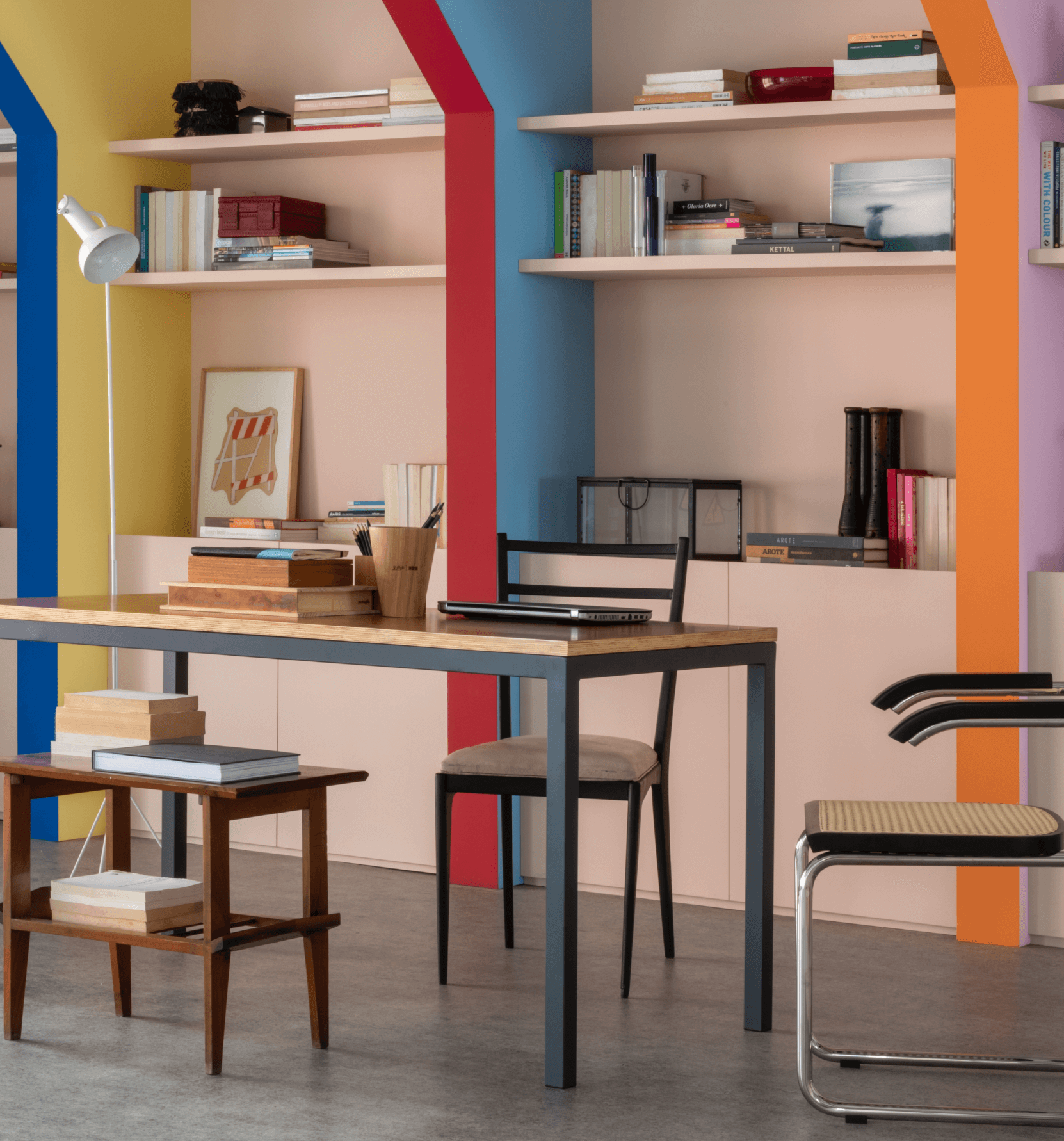 Home Office criado com a paleta de cores Adapto, da Suvinil, ideal para ambientes mais criativos. Home Office criado com a paleta de cores Adapto, da Suvinil, ideal para ambientes mais criativos.