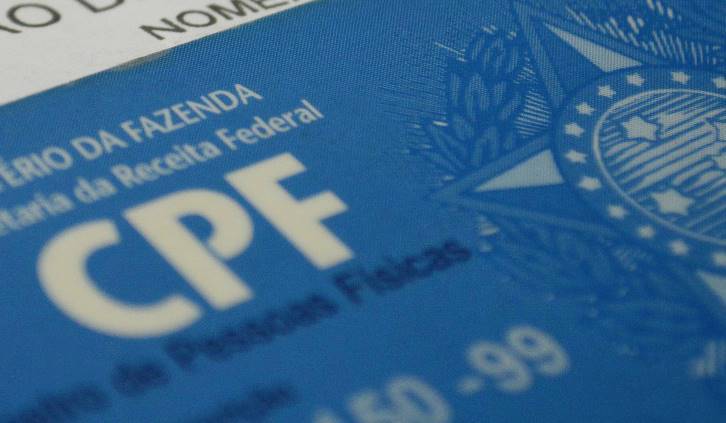 Justiça suspende exigência de CPF regularizado para auxílio emergencial CPF