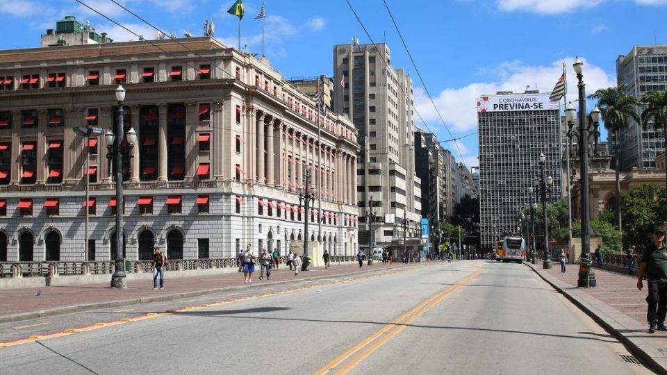 São Paulo concentra 40% das mortes por coronavírus no Brasil Déficit primário do governo central deve quadruplicar por causa de coronavírus