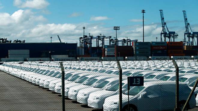 Um dos efeitos da retração no PIB mundial é a queda nas exportações brasileiras.