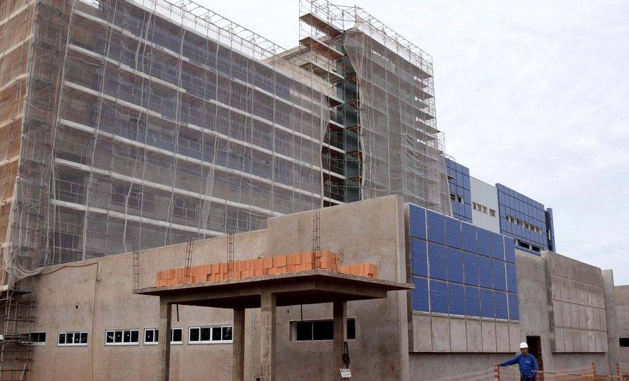 Covid-19 acelera processo de descentralização da saúde no Paraná Obras de construção do Hospital Regional de Ivaiporã, no Vale do Ivaí, em agosto de 2019.
