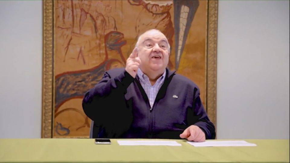 Greca pede que pessoas fiquem em casa após publicar regras para funcionamento de comércio Rafael Greca em live sobre o coronavírus.