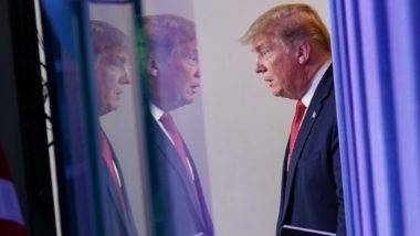 Trump anuncia plano de reabertura da economia nos EUA e deixa decisão final para governadores O presidente dos EUA, Donald Trump, chega para entrevista coletiva diária na Casa Branca, 16 de abril. Trump anunciou recomendações para a reabertura da economia no país