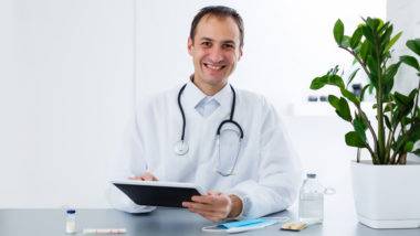 Hospital Iguaçu retoma atividades com equipe reduzida e disponibiliza consultas online Hospital Iguaçu retoma atividades com equipe reduzida e disponibiliza consultas online