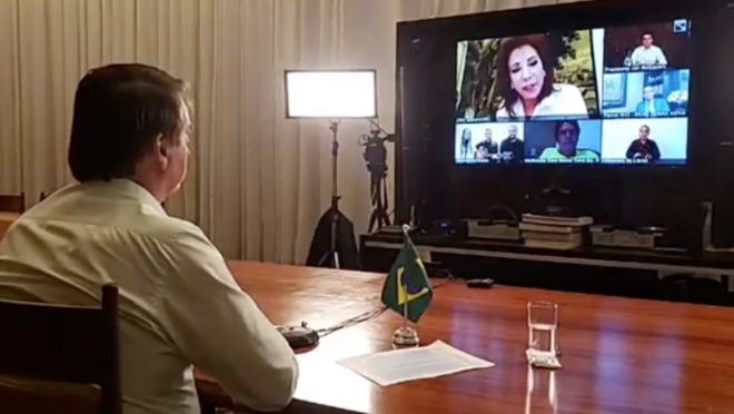 O presidente Jair Bolsonaro participa de live com líderes religiosos no domingo de Páscoa.