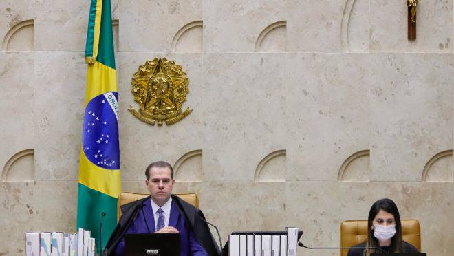 STF reconheceu a repercussão geral de recurso sobre a presença de símbolos religiosos em órgãos públicos.
