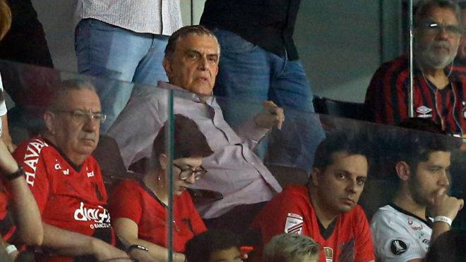 Petraglia acredita em volta do futebol somente em 2021