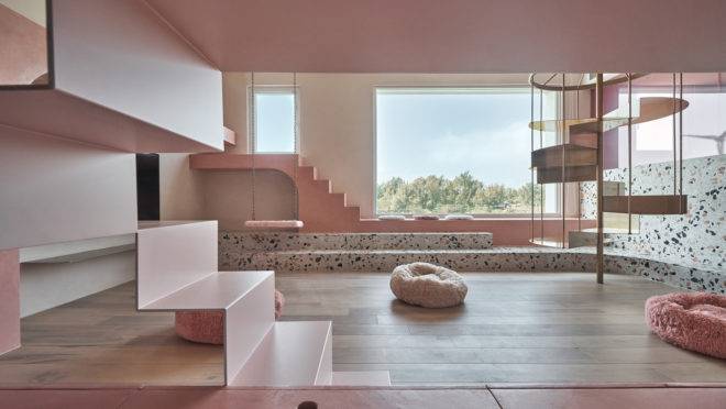 Um projeto para uma casa totalmente rosa junto ao mar. O espaço de lazer é inspirador.