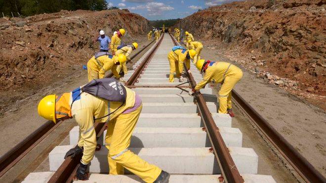 Governo quer estimular obras de infraestrutura com verba pública no programa Pró-Brasil. Na imagem, registro da obra daferrovia Transnordestina.