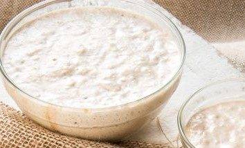 Levain ou fermento natural.