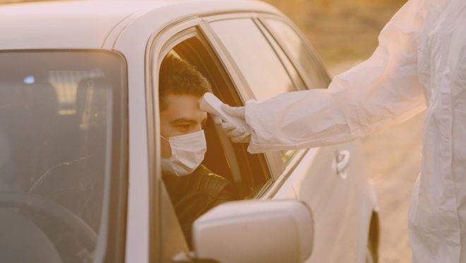 Os médicos estão encontrando anticorpos em pacientes doentes e recuperados – e isso sugere o desenvolvimento de imunidade.