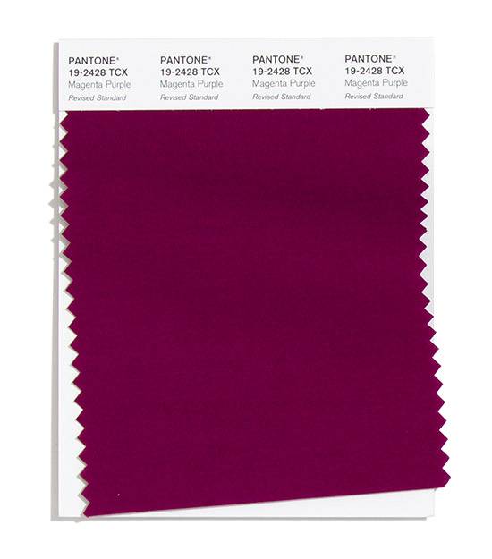 O roxo vibrante é uma das cores do verão 2021, de acordo com a Pantone. O roxo vibrante é uma das cores do verão 2021, de acordo com a Pantone.