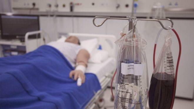 Dados do novo boletim epidemiológico do Ministério da Saúde acendem alerta para aqueles que não pertencem a grupos de risco