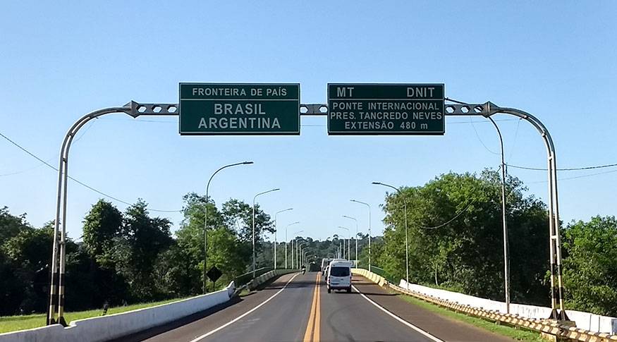 Governo amplia restrição de entrada de estrangeiros no país por via terrestre Entrada de estrangeiros no país por via terrestre