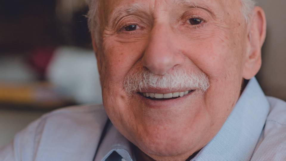 Mário José Gonzaga Petrelli: fez história na comunicação do Sul do país Mário Petrelli obteve êxito nos ramos em que atuou e se envolveu com a política para ajudar no desenvolvimento do país