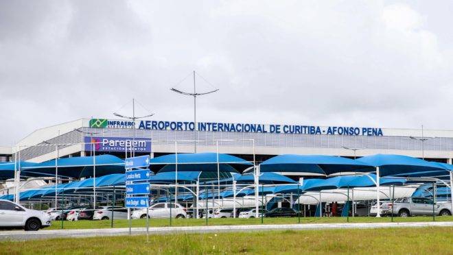 Aeroporto Internacional Afonso Pena, em SJP