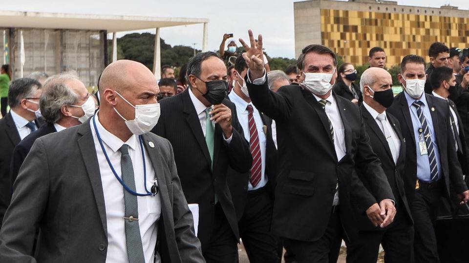 Bolsonaro foi acompanhado de ministros a empresários ao encontro com Dias Toffoli, presidente do STF.