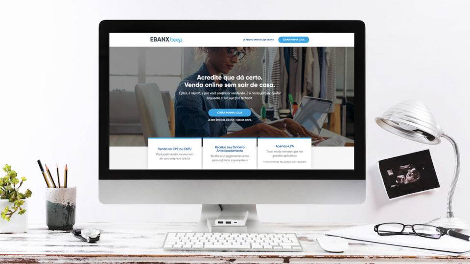 Startups curitibanas lançam campanha #ajudedecasa para apoiar comunidade local Campanha foi lançada dentro do serviço Ebanx Beep, uma ferramenta para vendas online.