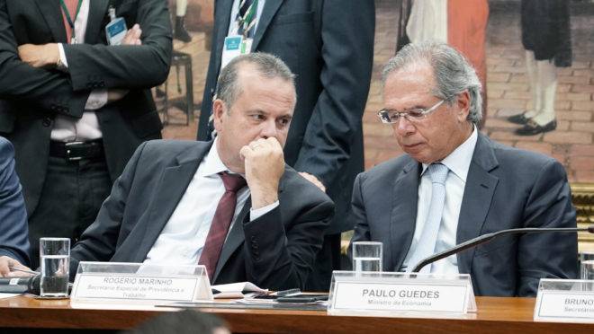 Rogério Marinho, então secretário da Previdência, e Paulo Guedes: braço direito virou desafeto.